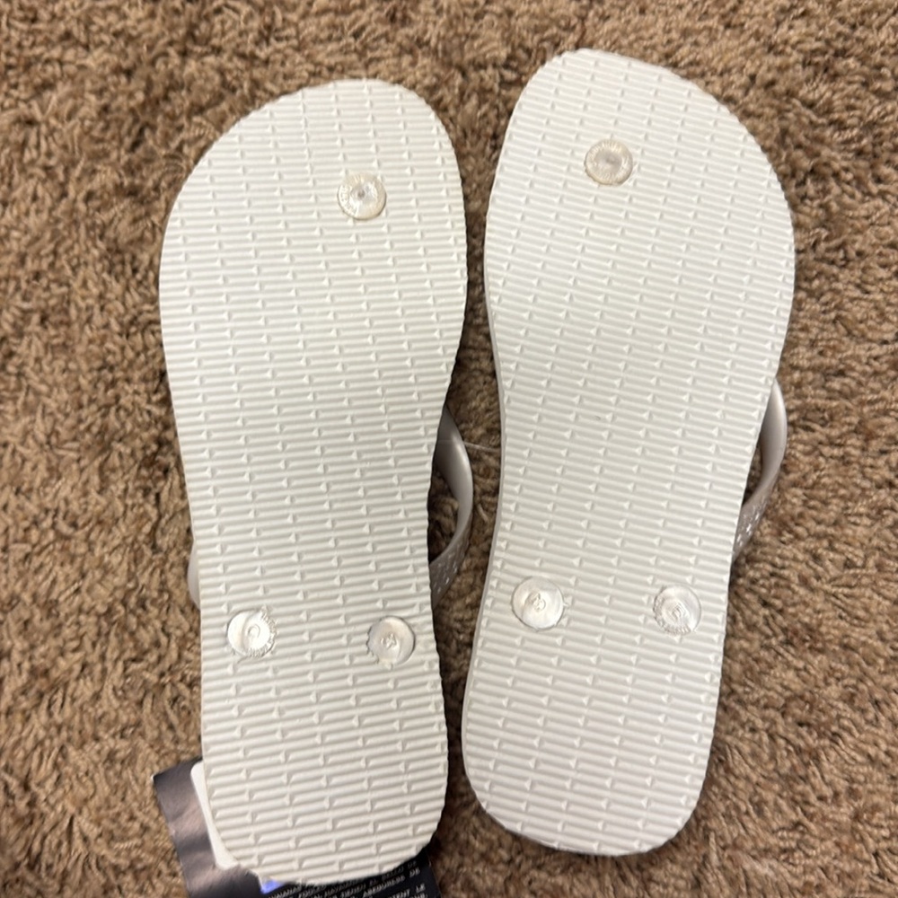 Havaianas white Flip Flop NWT - Picture 4 of 5